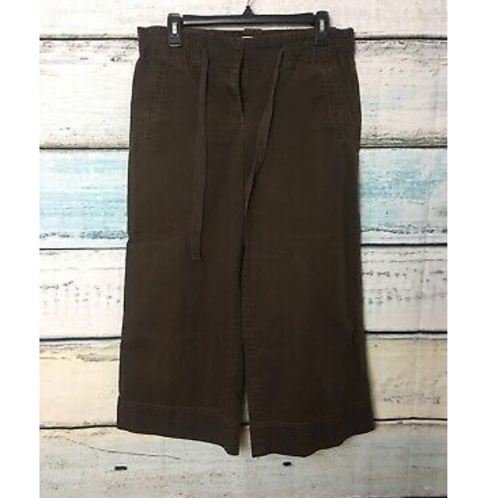 Ann Taylor loft wide leg Capri size 8